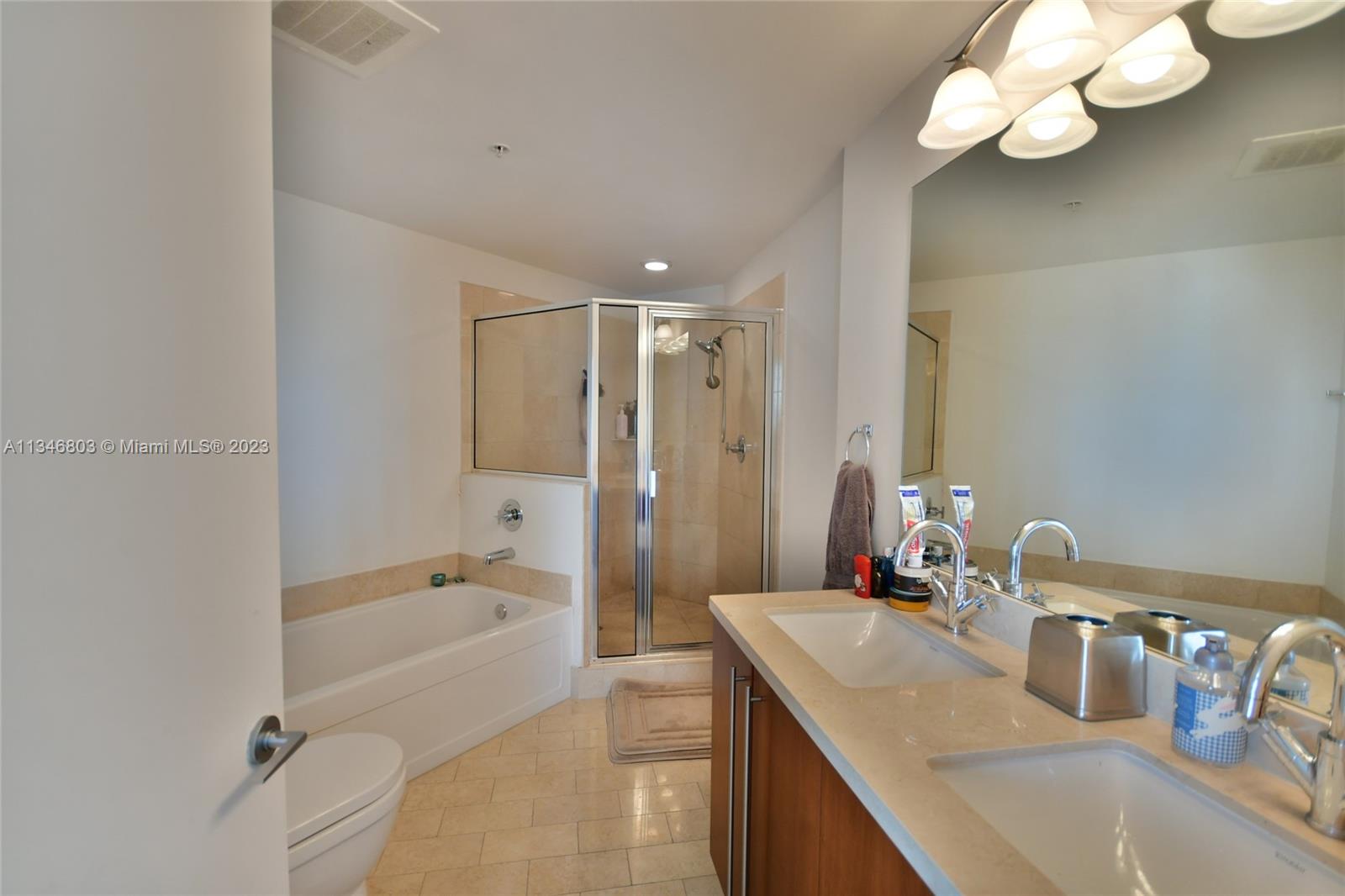 1111 SW 1st Ave #3514-N Miami, FL 33130