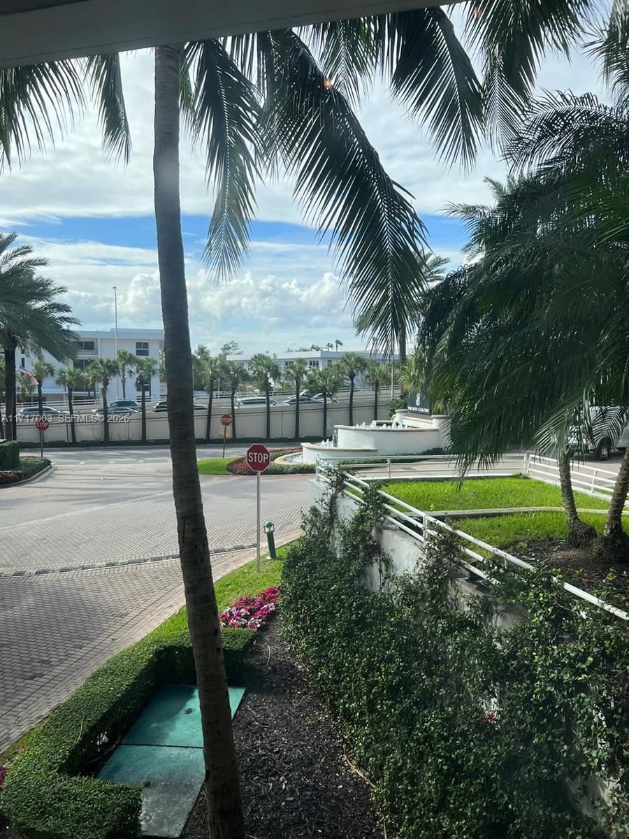 image Harbour House32