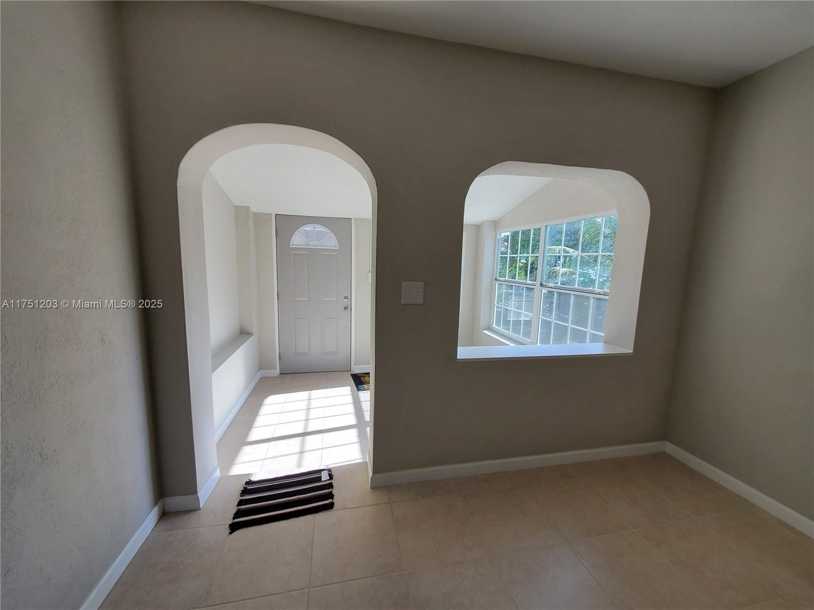 70 NW 33rd St Miami, FL 33127