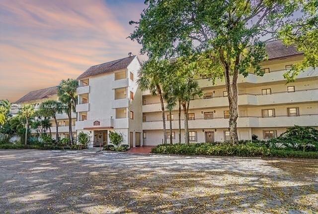 12524 Shoreline Dr #104