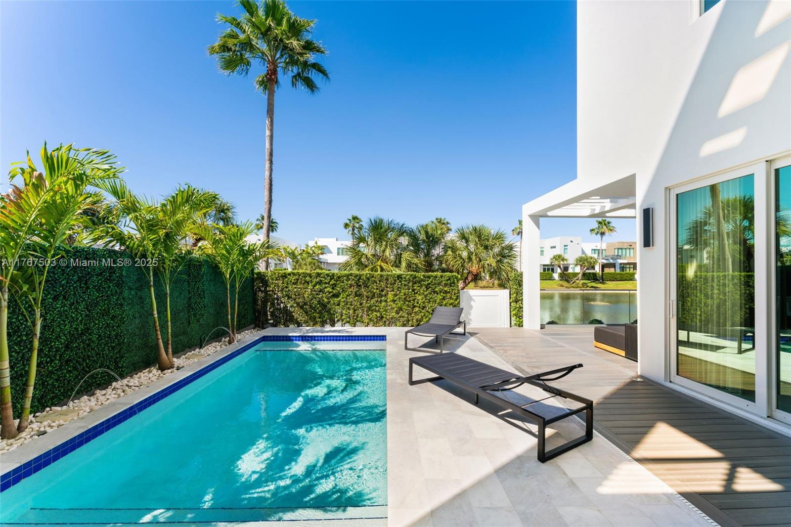 10561 NW 67th Ter #10561 Doral, FL 33178