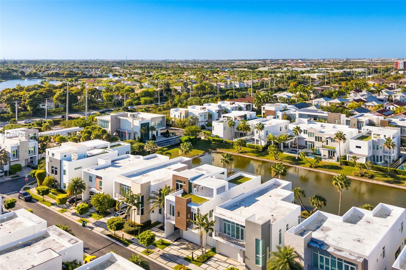 10561 NW 67th Ter #10561 Doral, FL 33178