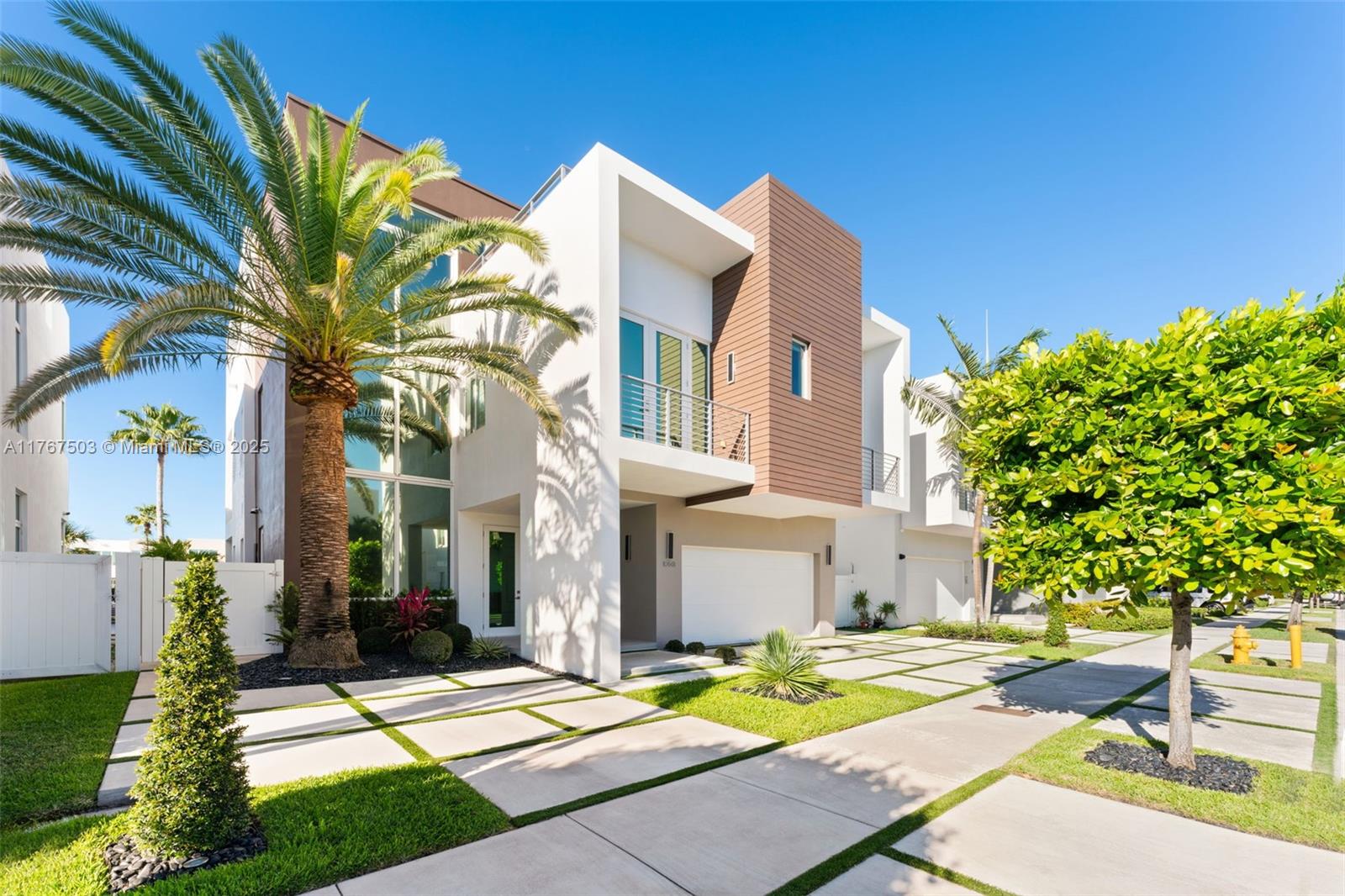 10561 NW 67th Ter #10561 Doral, FL 33178