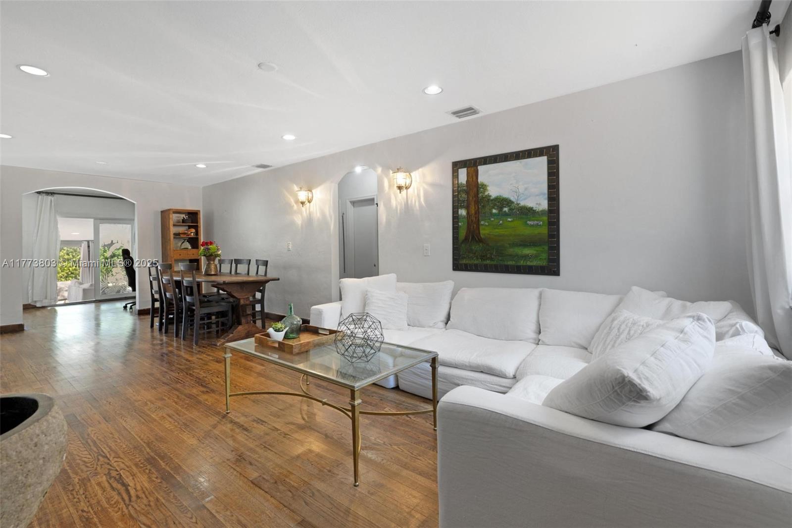 1185 Biarritz Dr Miami Beach, FL 33141