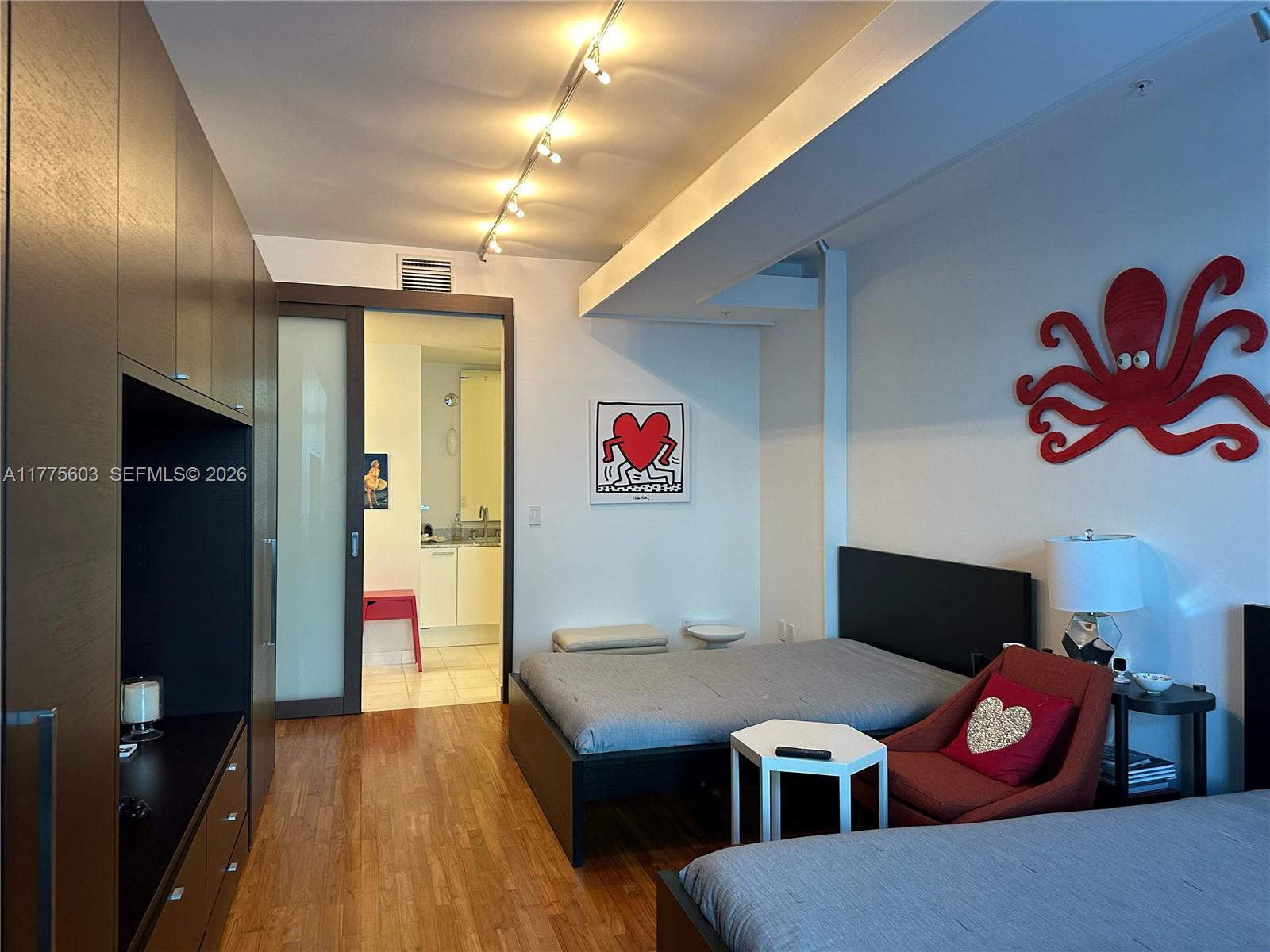 image Meridian Lofts32