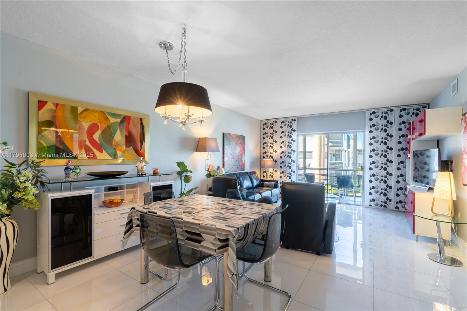 16900 NE 14th Ave #201,North Miami Beach, FL 33162