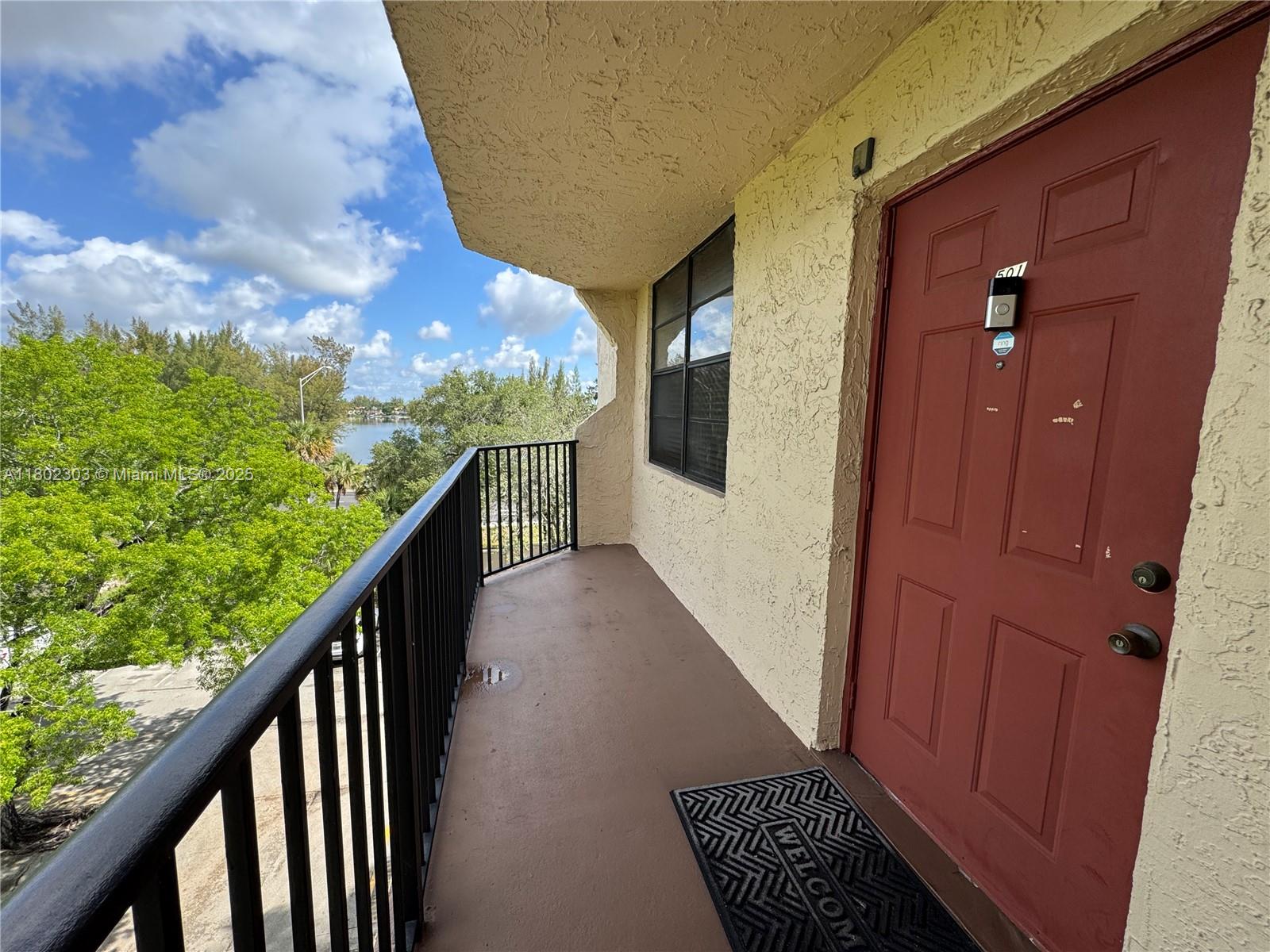 3550 Blue Lk Dr #501,Pompano Beach, FL 33064
