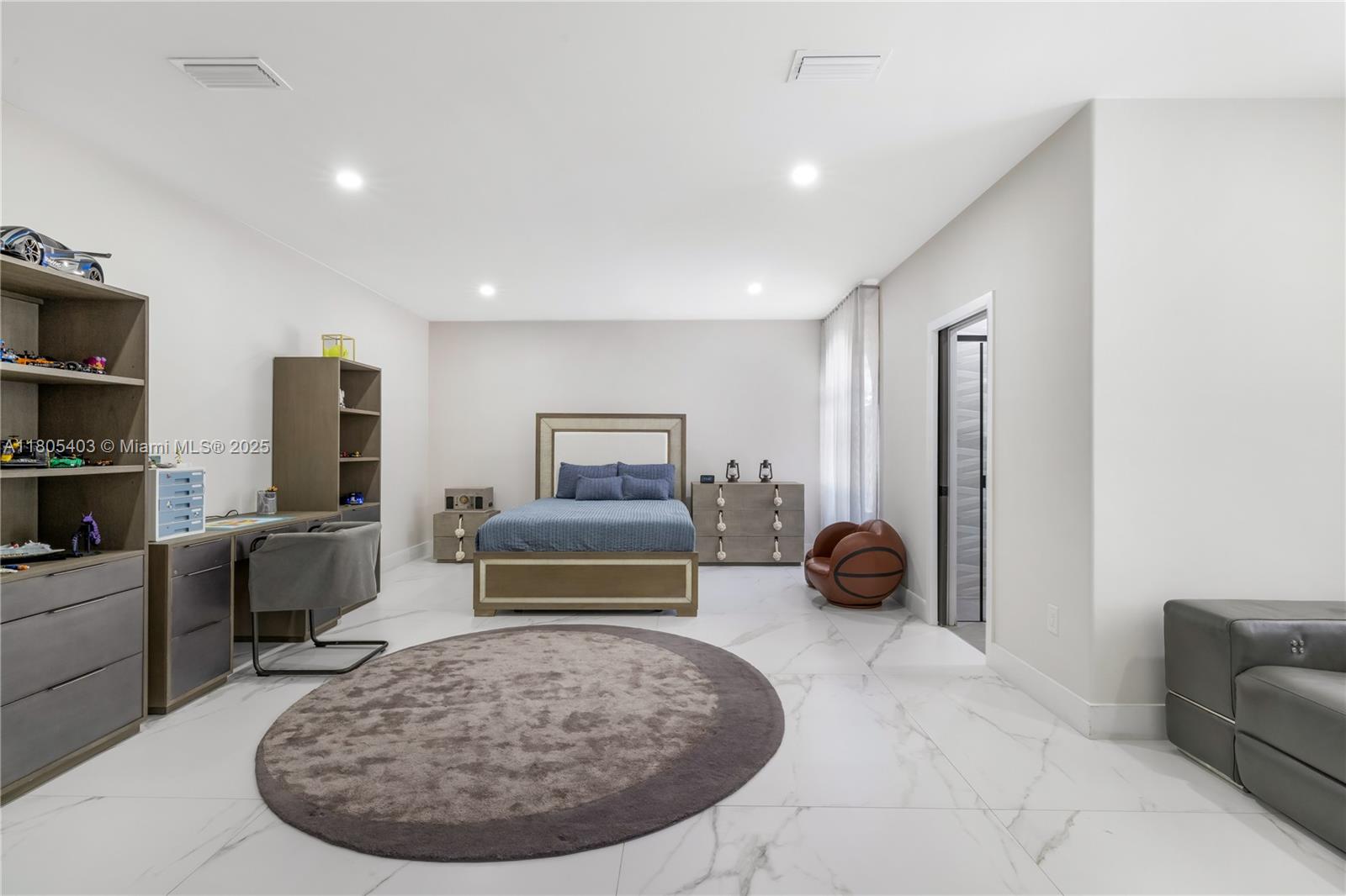 8941 SW 65th Ct Pinecrest, FL 33156