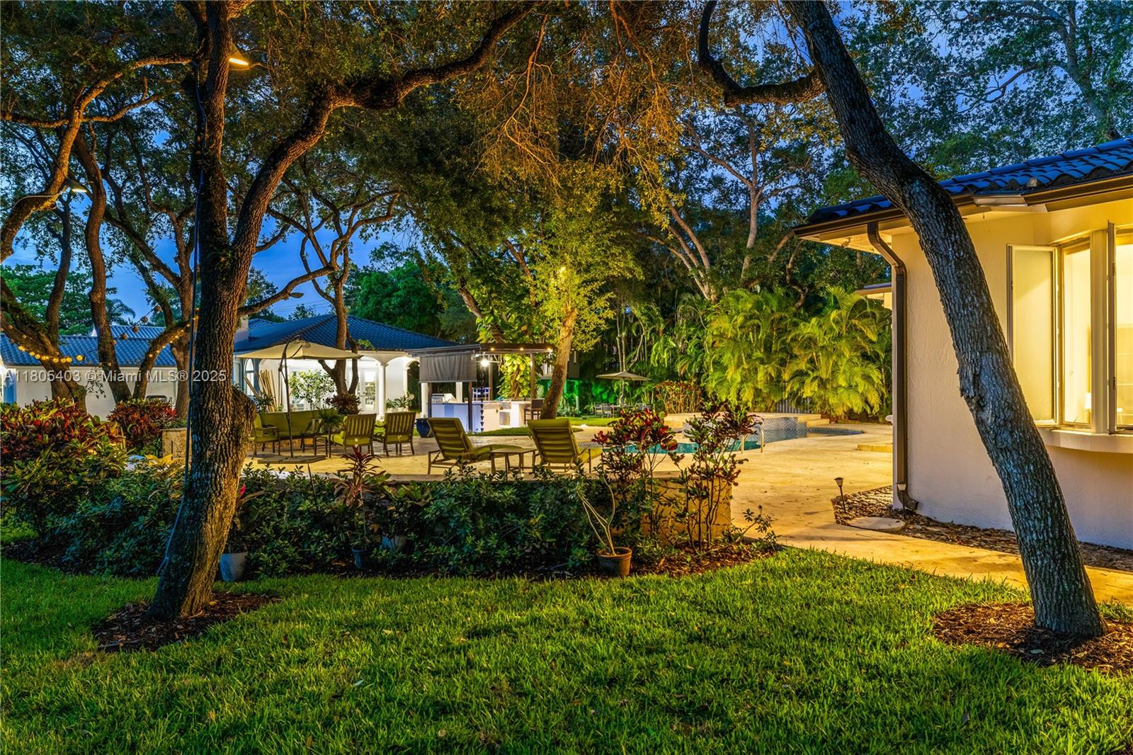 8941 SW 65th Ct Pinecrest, FL 33156