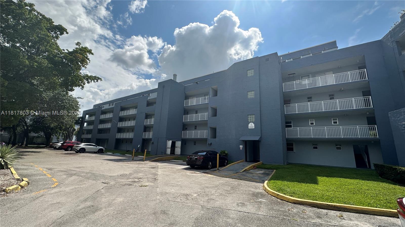 9359 Fontainebleau Blvd #F411