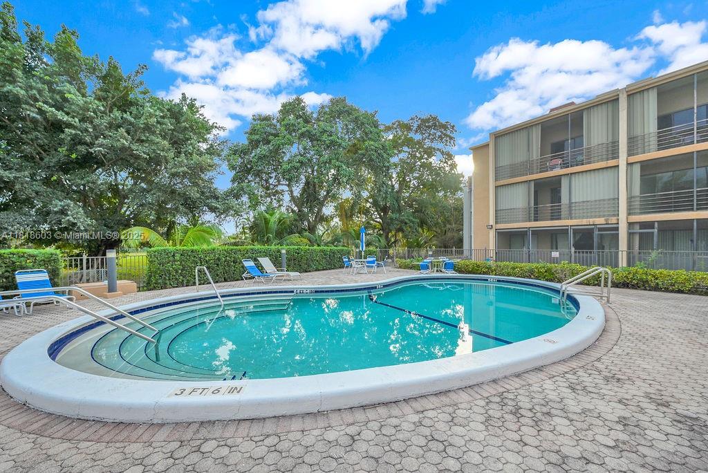 3900 N Hills Dr #303