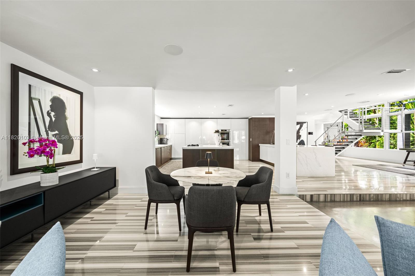 1833 W 24th St Miami Beach, FL 33140