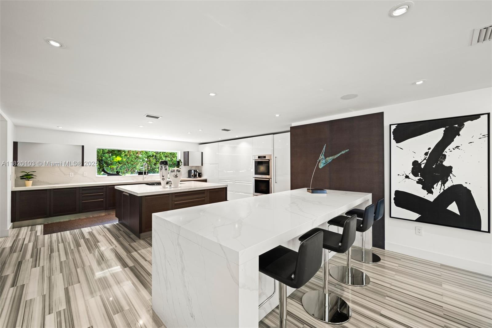 1833 W 24th St Miami Beach, FL 33140