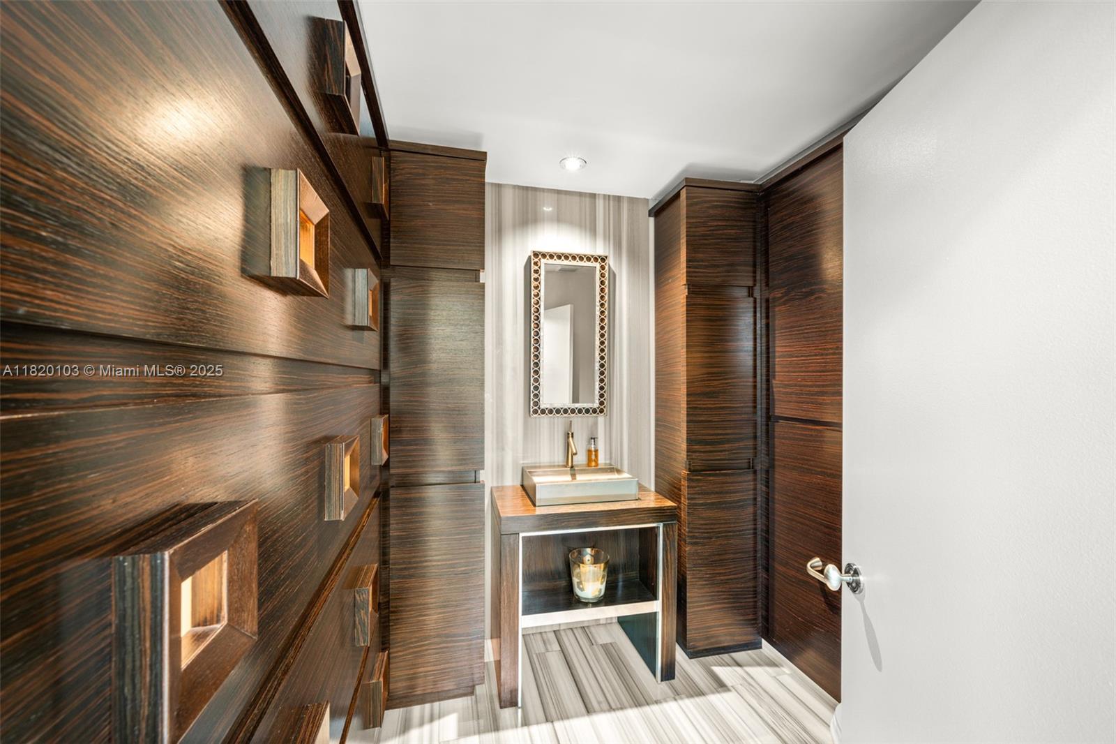 1833 W 24th St Miami Beach, FL 33140