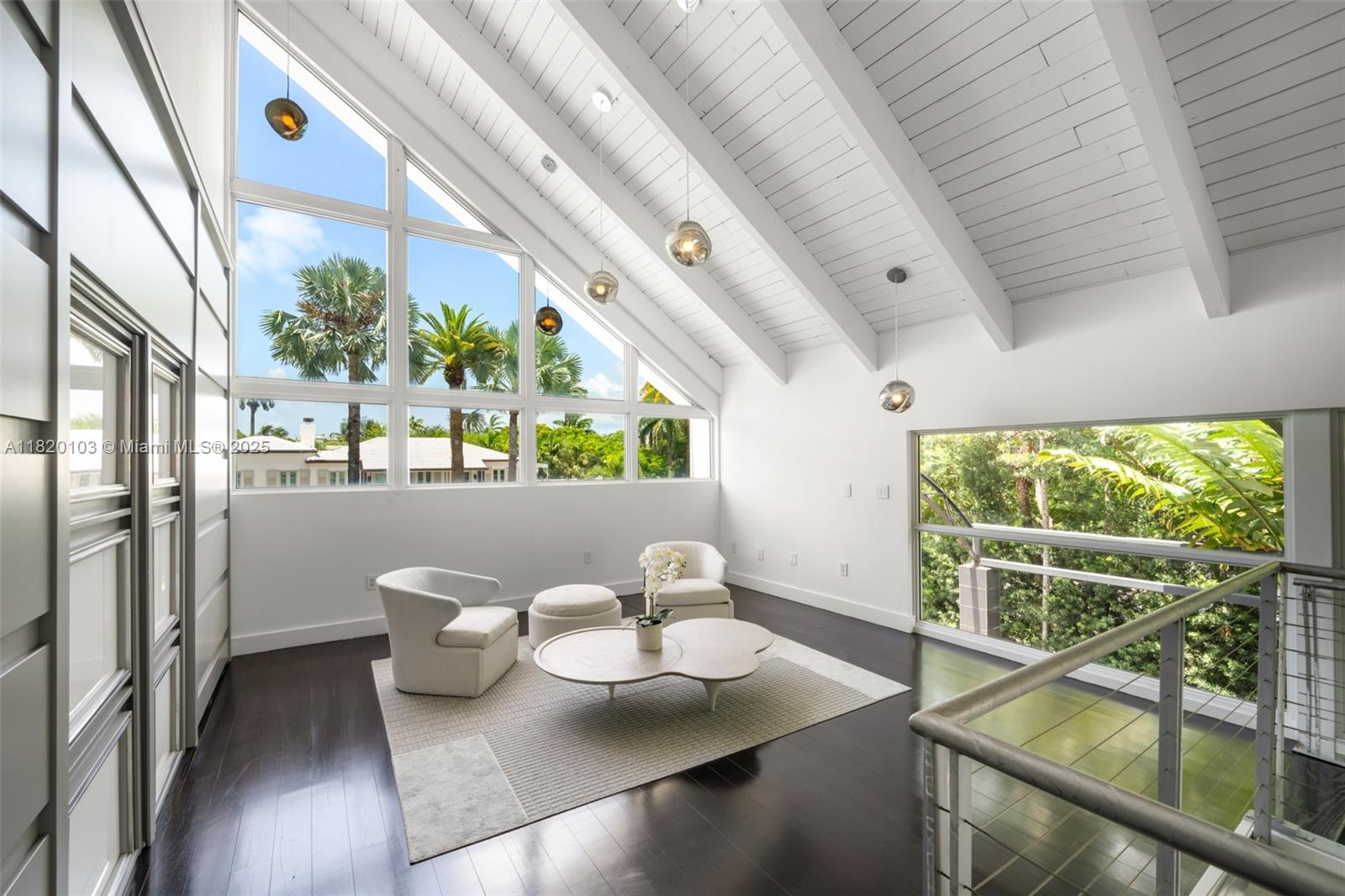 1833 W 24th St Miami Beach, FL 33140