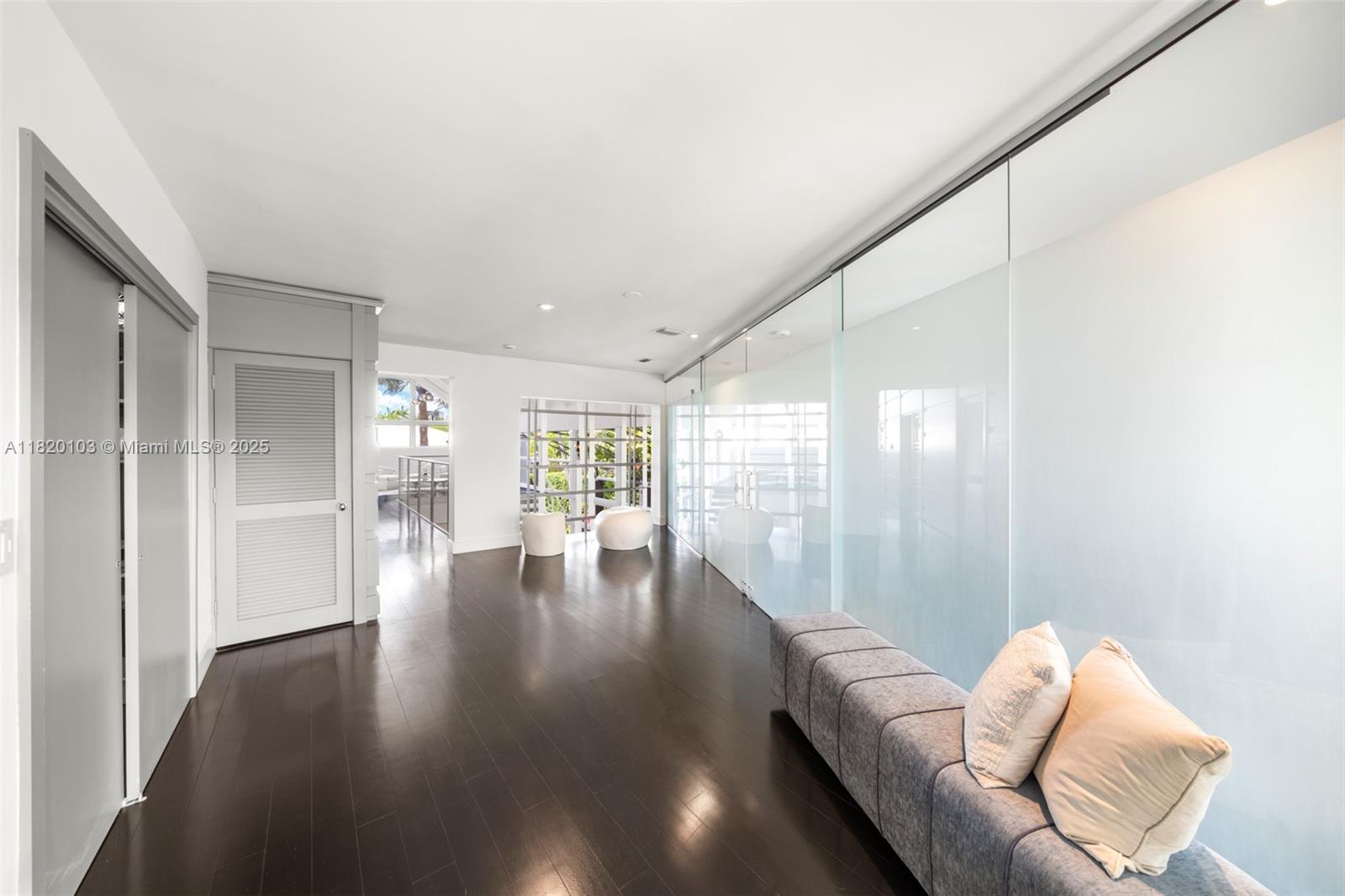 1833 W 24th St Miami Beach, FL 33140