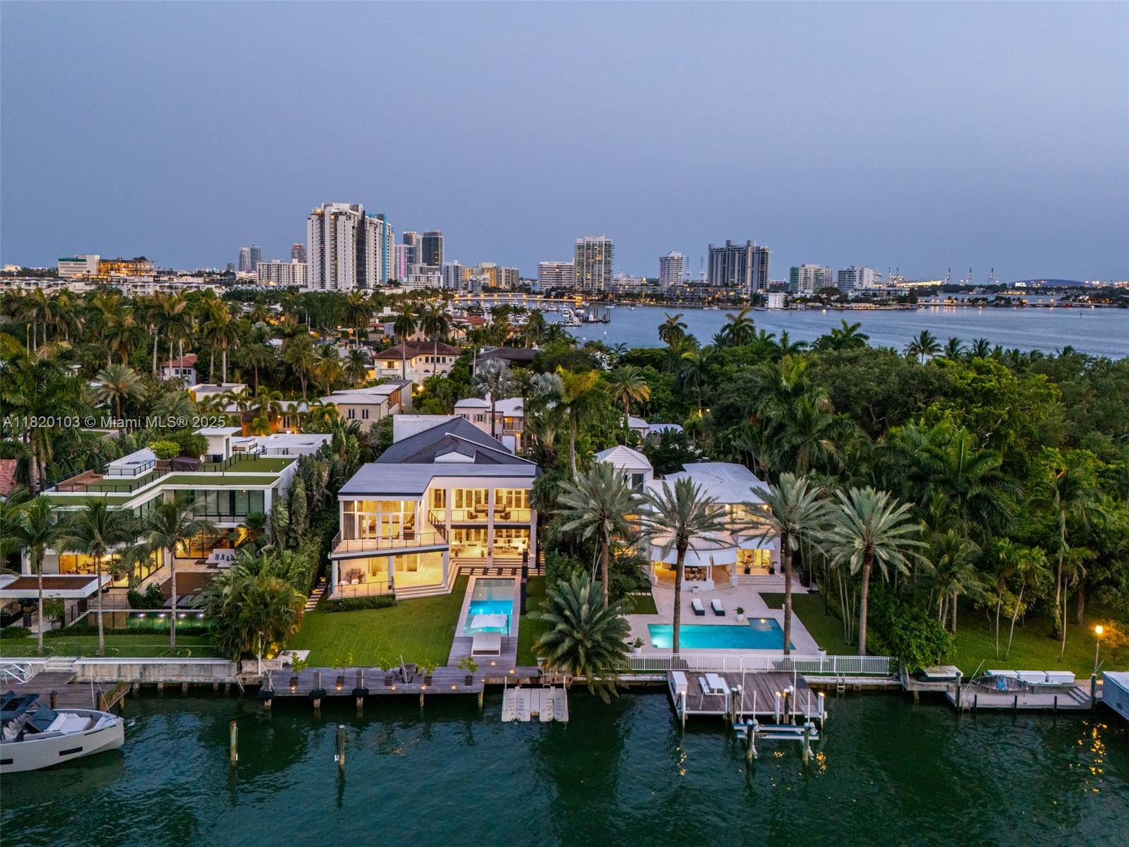 1833 W 24th St Miami Beach, FL 33140