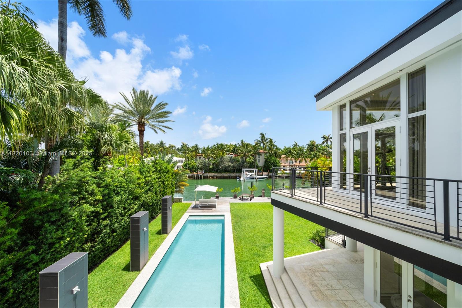 1833 W 24th St Miami Beach, FL 33140