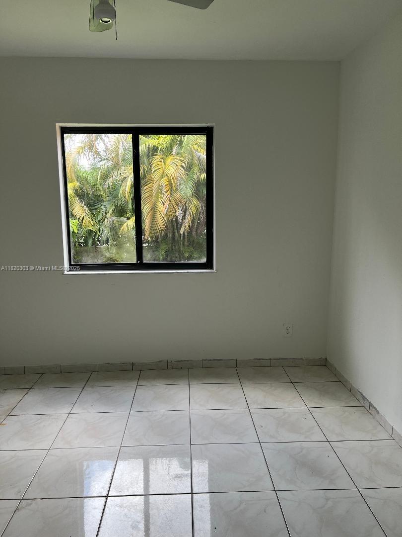 6385 SW 25th St Miami, FL 33155 6385 SW 25th St Miami, FL 33155