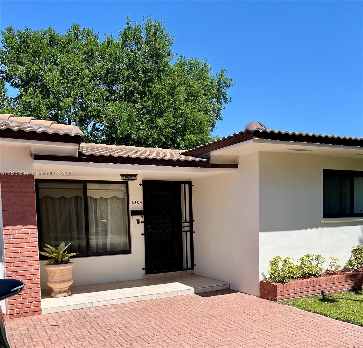 6385 SW 25th St Miami, FL 33155 6385 SW 25th St Miami, FL 33155