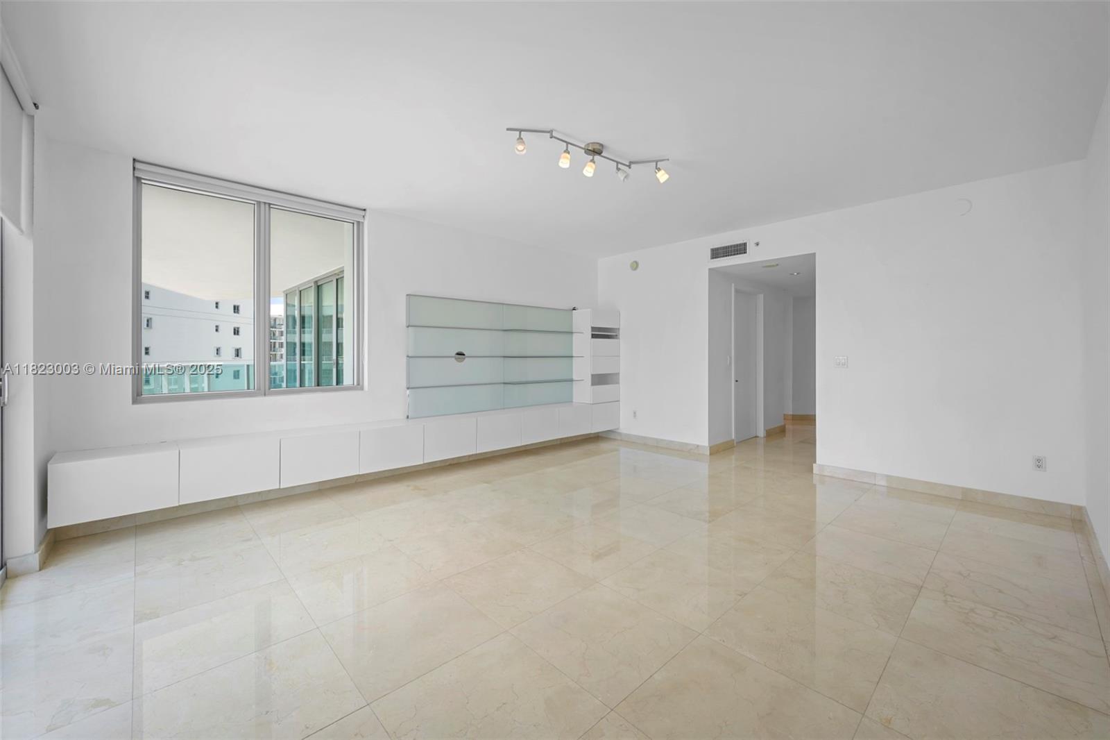 image Jade Residences10