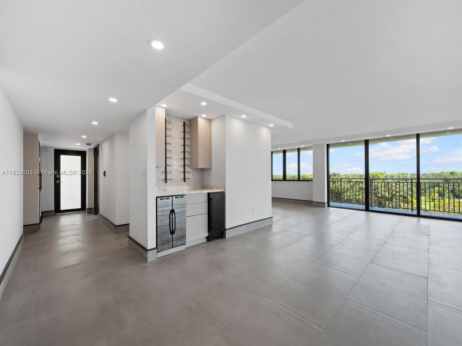 700 Coral Way #5 Coral Gables, FL 33134