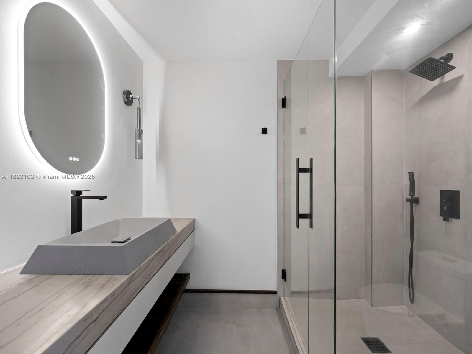 700 Coral Way #5 Coral Gables, FL 33134