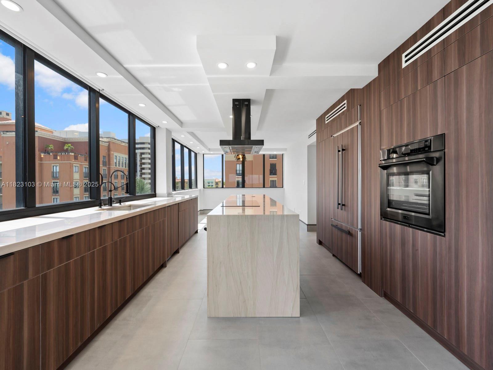 700 Coral Way #5 Coral Gables, FL 33134