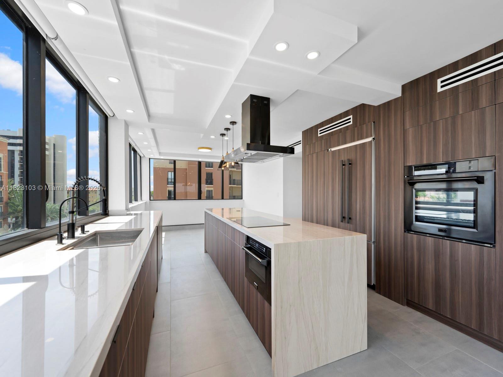 700 Coral Way #5 Coral Gables, FL 33134