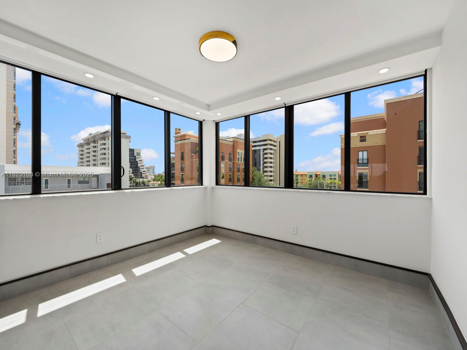 700 Coral Way #5 Coral Gables, FL 33134