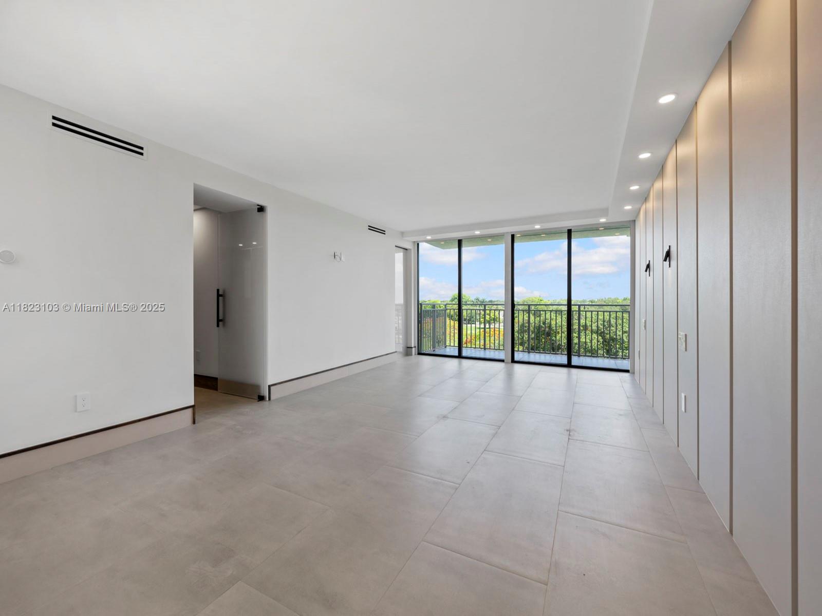 700 Coral Way #5 Coral Gables, FL 33134