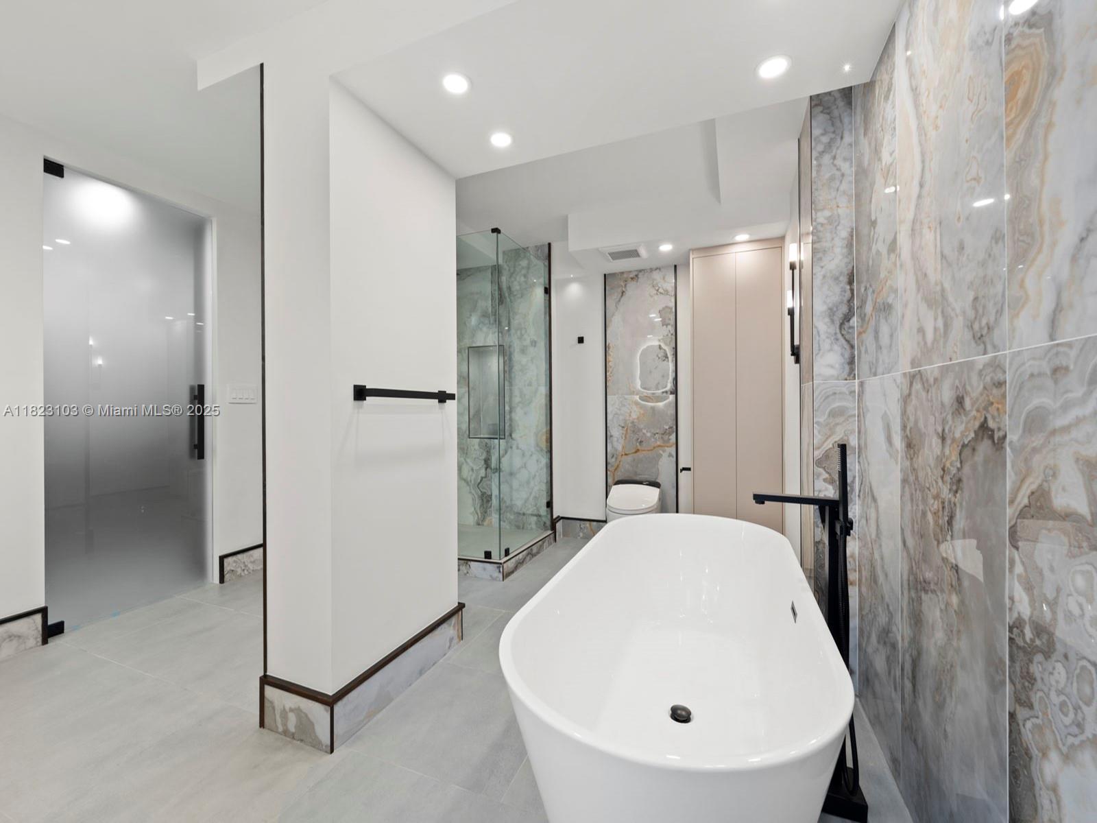 700 Coral Way #5 Coral Gables, FL 33134