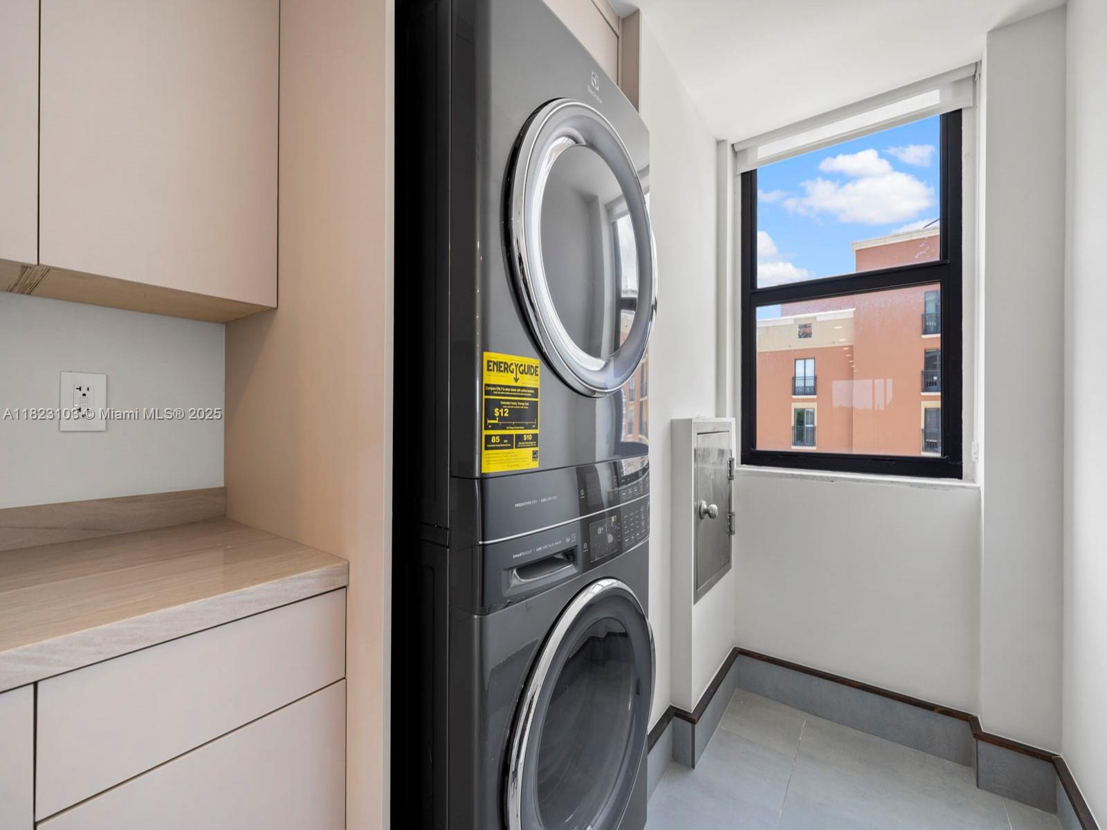 700 Coral Way #5 Coral Gables, FL 33134