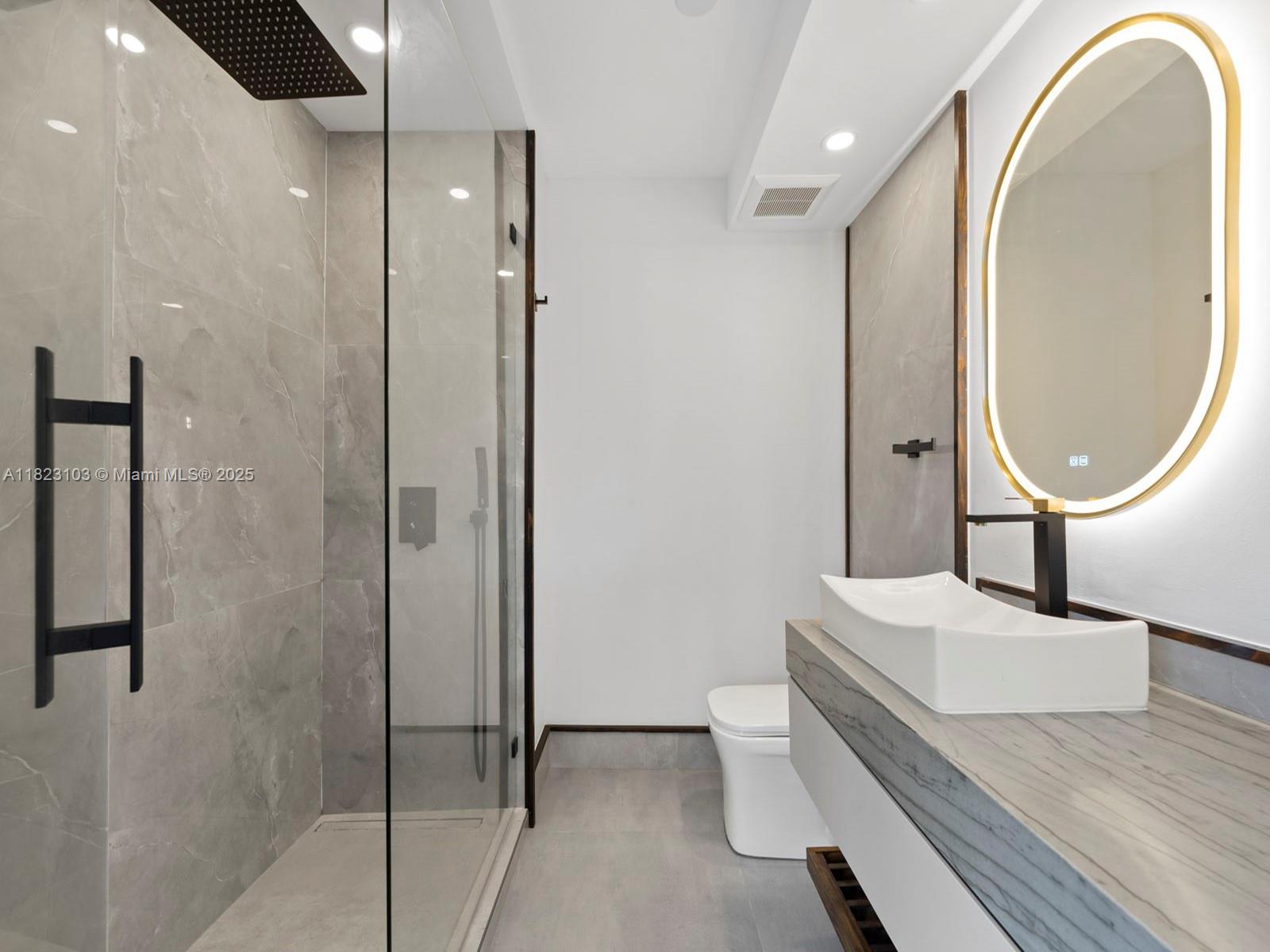 700 Coral Way #5 Coral Gables, FL 33134