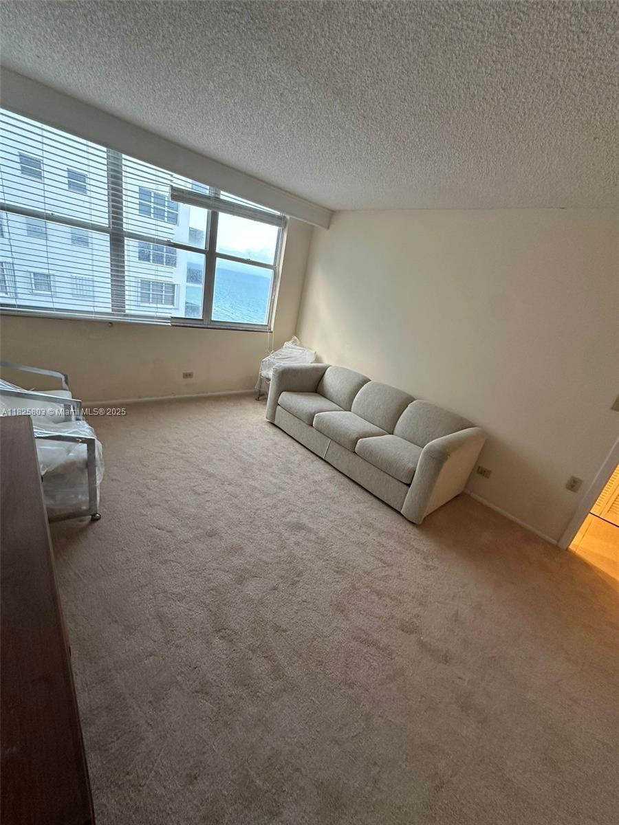 6039 Collins Ave #1625,Miami Beach, FL 33140