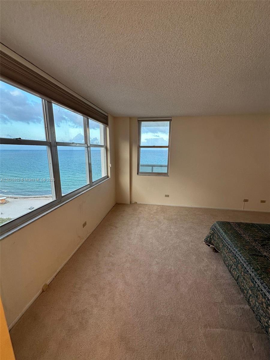 6039 Collins Ave #1625,Miami Beach, FL 33140