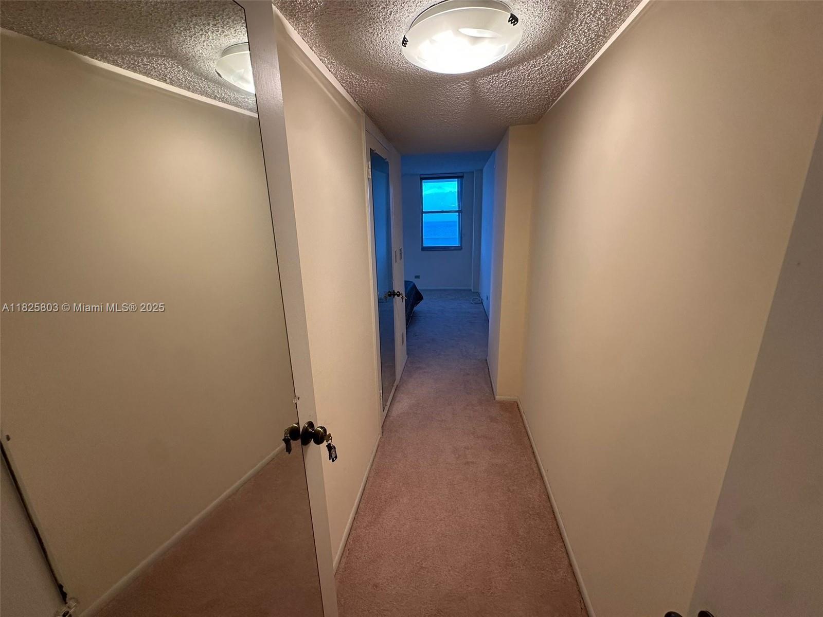 6039 Collins Ave #1625,Miami Beach, FL 33140