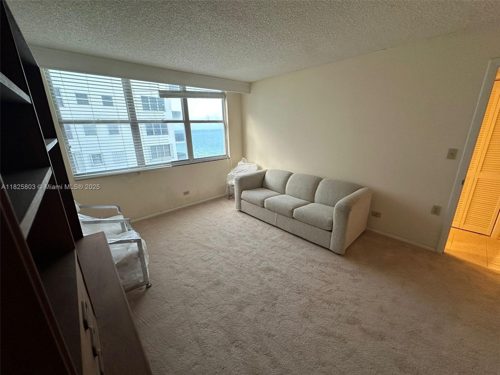 6039 Collins Ave #1625,Miami Beach, FL 33140