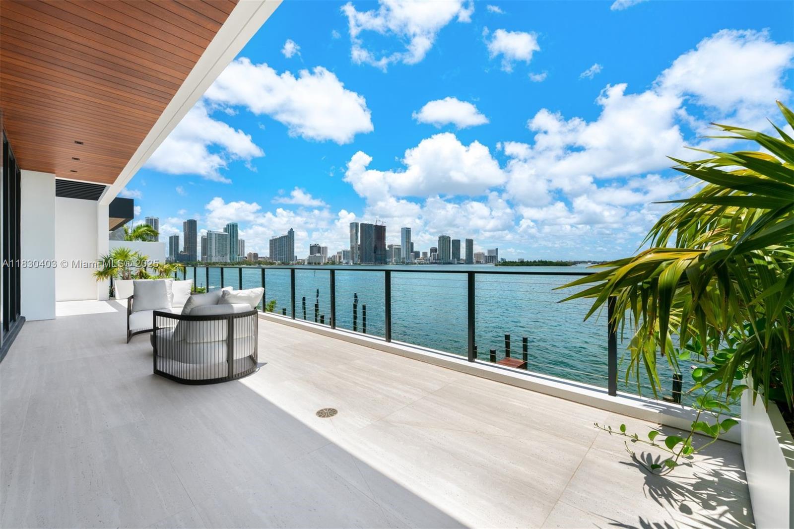 1045 N Venetian Dr Miami, FL 33139 1045 N Venetian Dr Miami, FL 33139