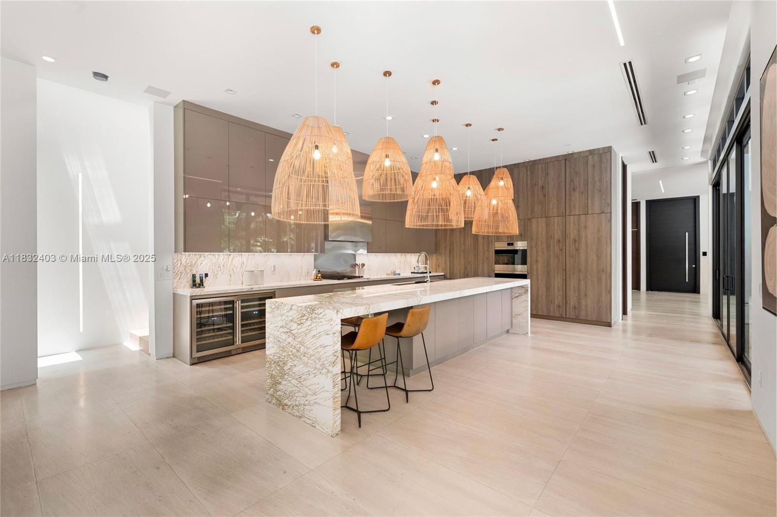 7610 SW 48th Ct Miami, FL 33143 7610 SW 48th Ct Miami, FL 33143