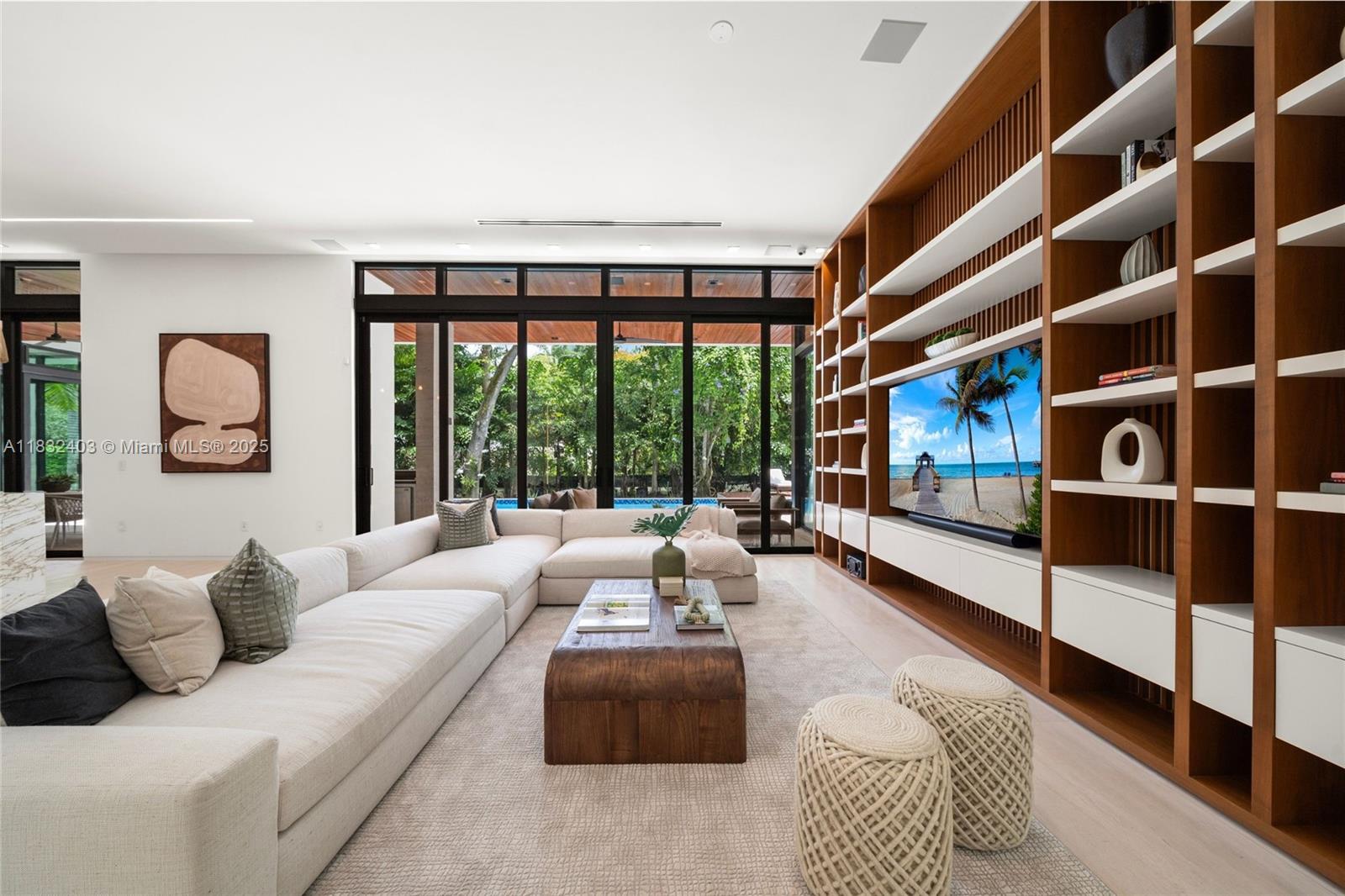 7610 SW 48th Ct Miami, FL 33143 7610 SW 48th Ct Miami, FL 33143