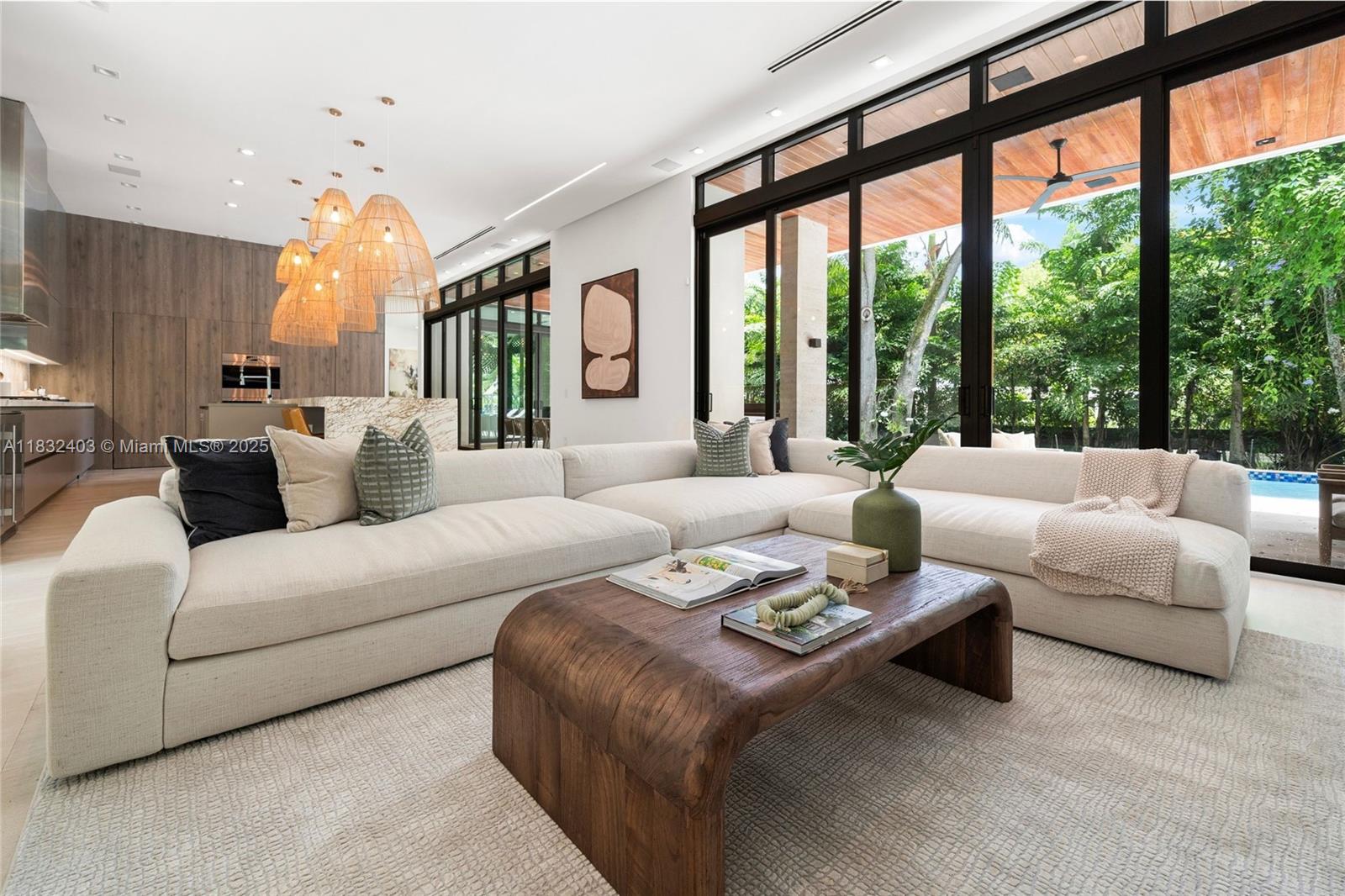 7610 SW 48th Ct Miami, FL 33143 7610 SW 48th Ct Miami, FL 33143