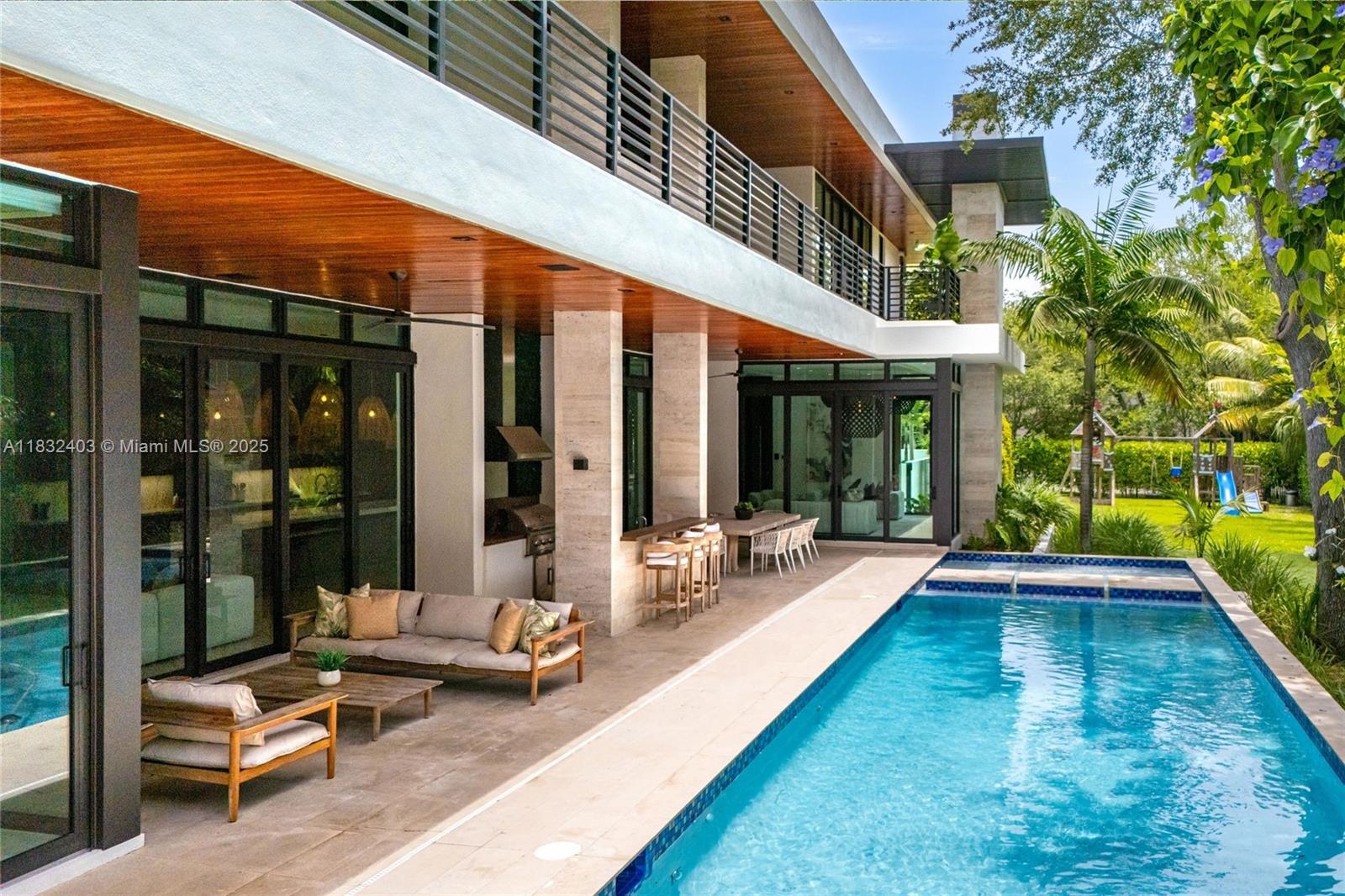 7610 SW 48th Ct Miami, FL 33143 7610 SW 48th Ct Miami, FL 33143