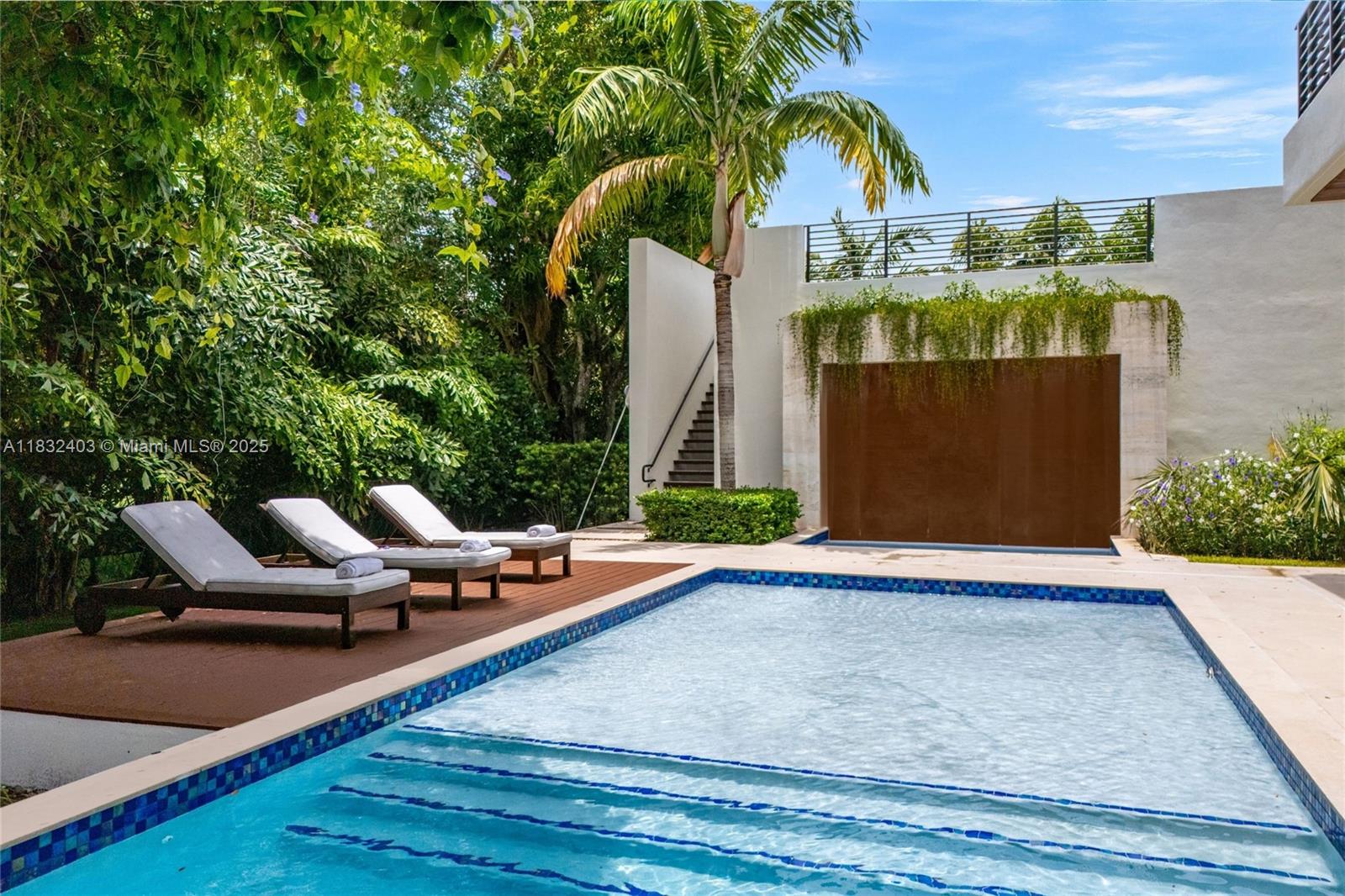 7610 SW 48th Ct Miami, FL 33143 7610 SW 48th Ct Miami, FL 33143