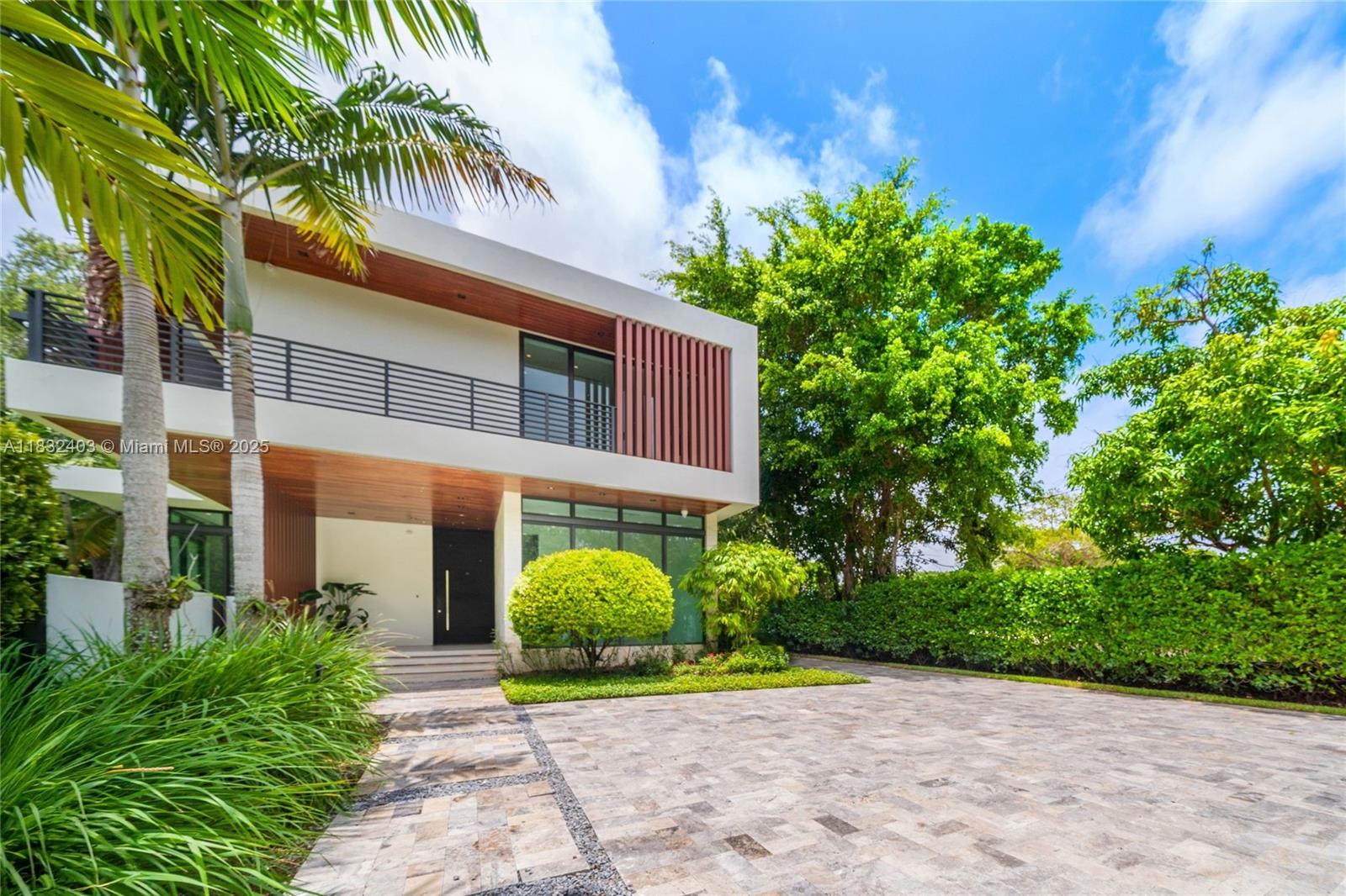 7610 SW 48th Ct Miami, FL 33143 7610 SW 48th Ct Miami, FL 33143