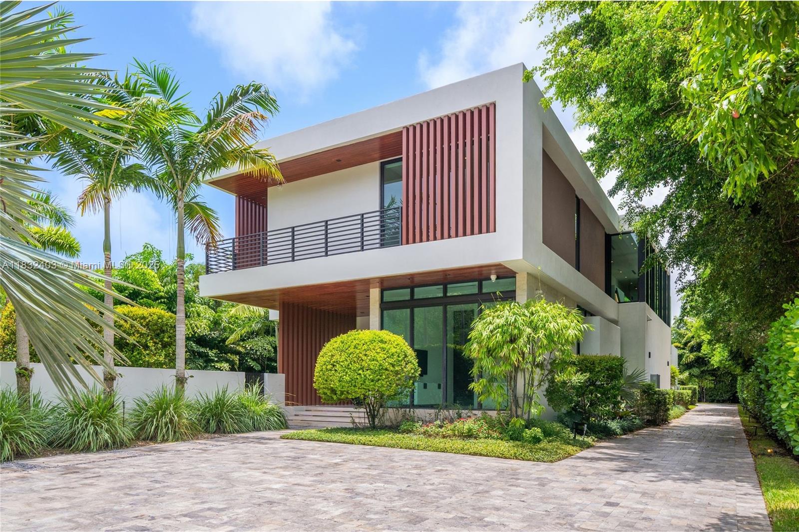 7610 SW 48th Ct Miami, FL 33143 7610 SW 48th Ct Miami, FL 33143