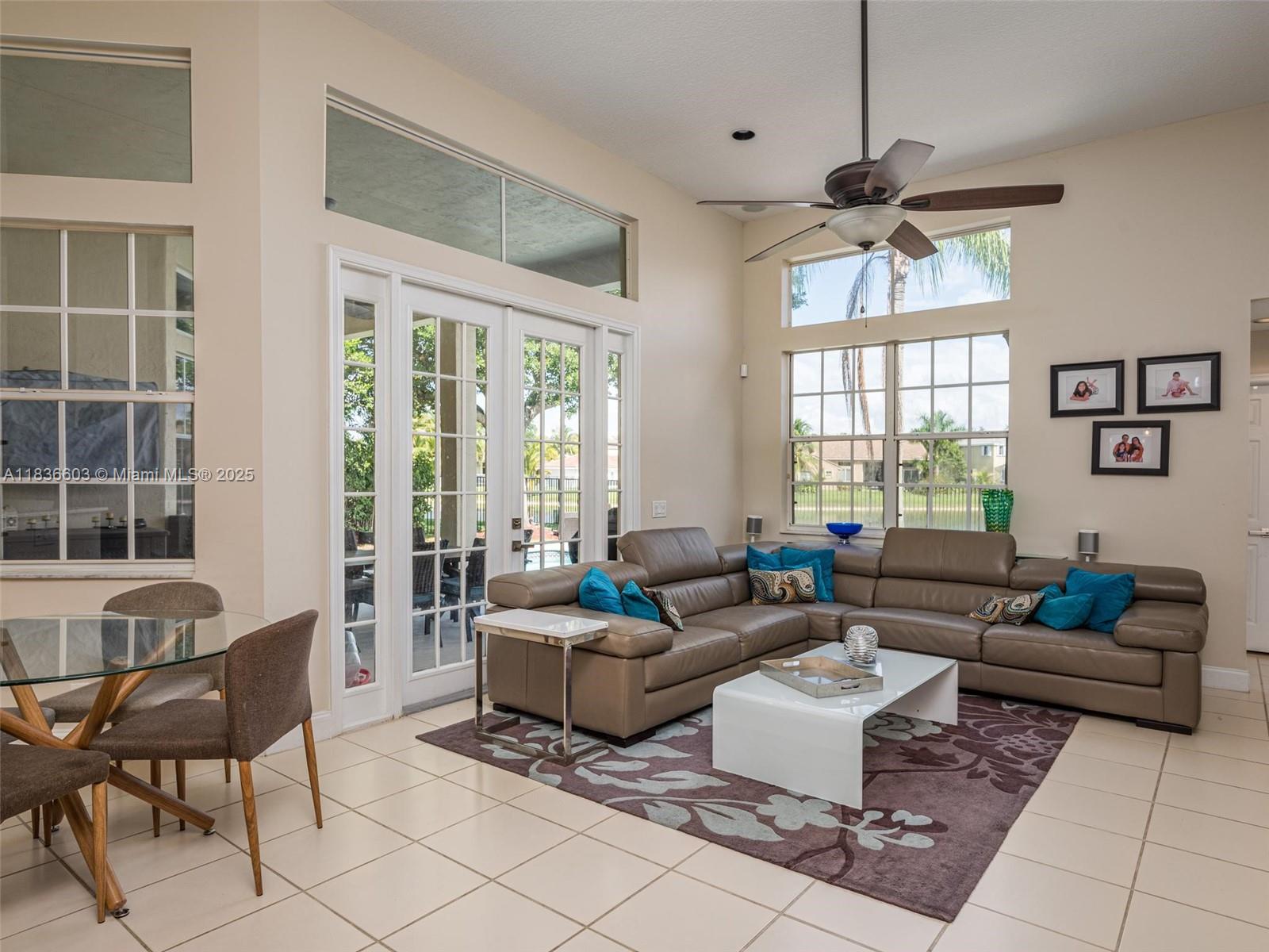 643 Lake Blvd Weston, FL 33326