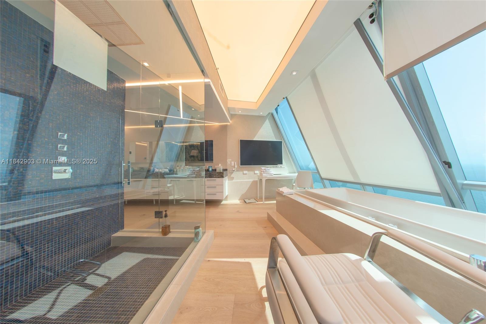 image Jade Ocean36