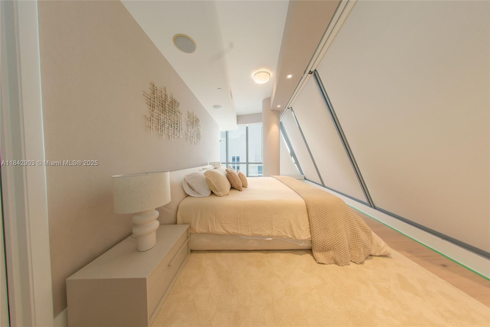 image Jade Ocean42