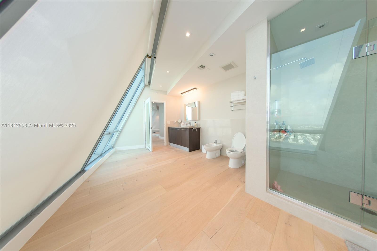 image Jade Ocean52